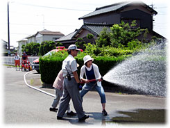 可搬ポンプ放水体験